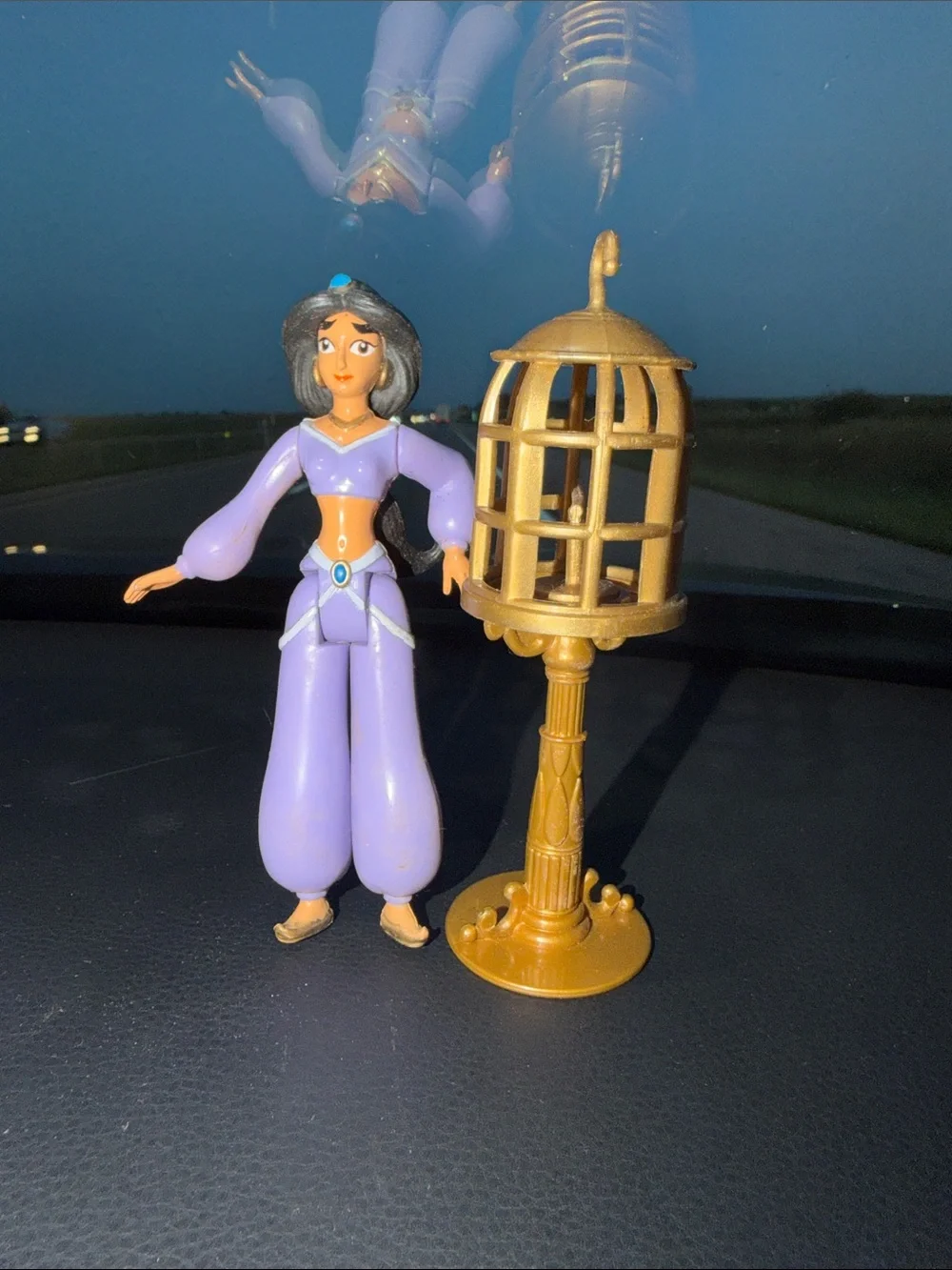 Vintage Disney Aladdin Princess Jamine Figure W/ cage By Mattel RARE. No birds